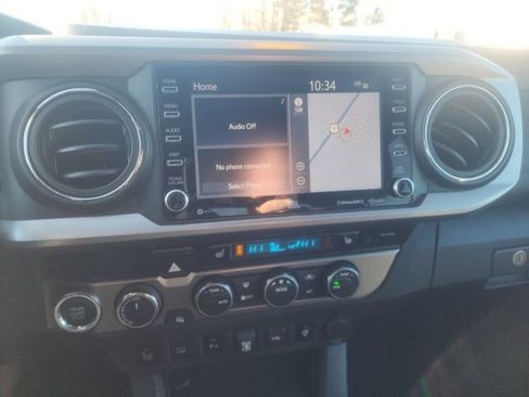 Used 2021 Toyota Tacoma Limited w/ Nightshade Package image 18