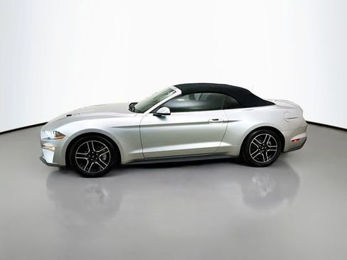 Used 2020 Ford Mustang Premium RWD image 4