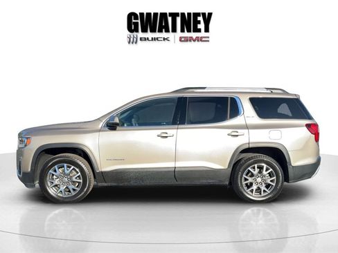 Used 2022 GMC Acadia SLE w/ Driver Convenience Package image 3