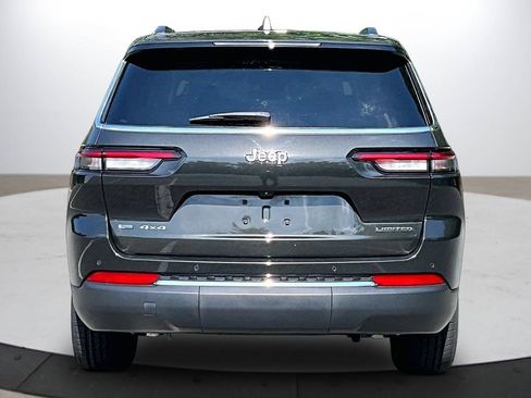 Used 2022 Jeep Grand Cherokee L Limited AWD/4WD image 8