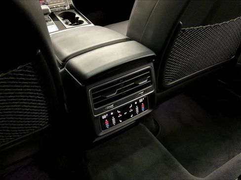 Used 2023 Audi SQ8 Premium Plus AWD/4WD image 18