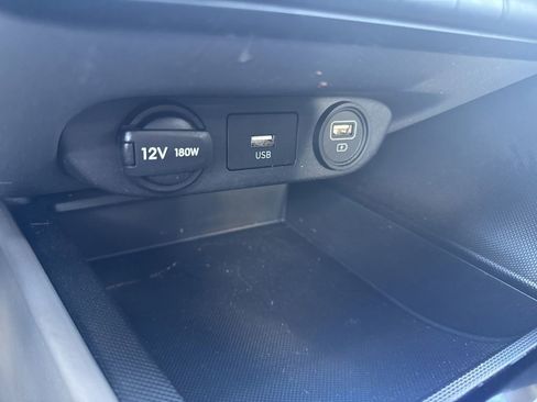 Used 2023 Hyundai Elantra SEL image 25