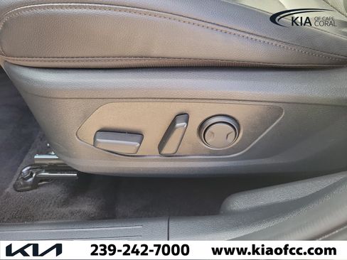 Certified 2025 Kia Sportage EX AWD/4WD image 21