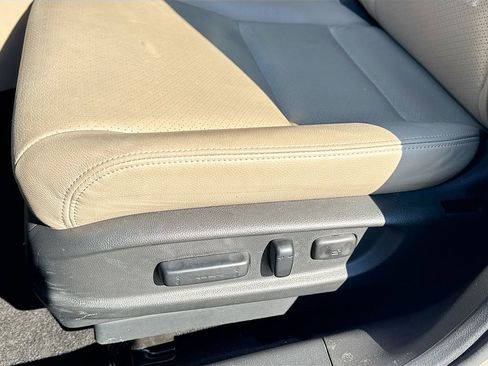 Used 2017 Honda Accord EX-L image 24