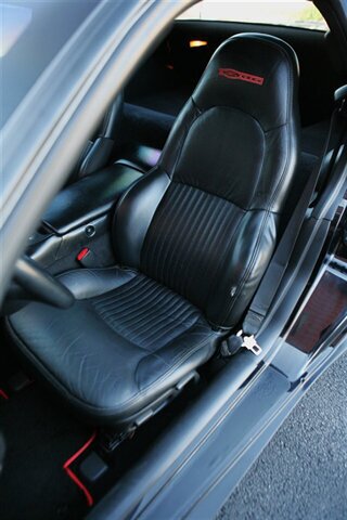 Used 2003 Chevrolet Corvette Z06 RWD image 17