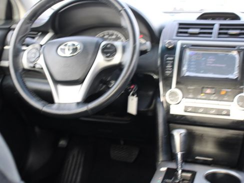 Used 2014 Toyota Camry SE image 22