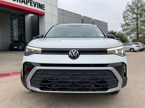 Used 2025 Volkswagen Taos S image 3