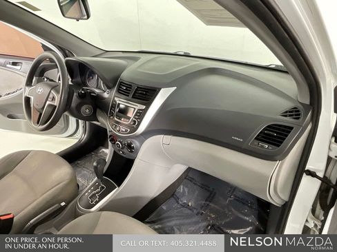 Used 2014 Hyundai Accent GS image 30