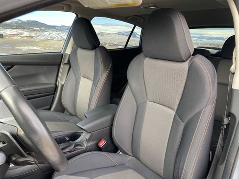 Used 2019 Subaru Crosstrek 2.0i Premium image 19