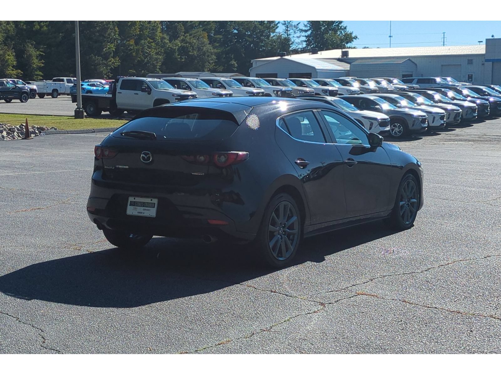 Used 2024 MAZDA MAZDA3 s FWD image 9