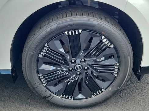 New 2026 Nissan Murano Platinum w/ Cargo Package AWD/4WD image 3