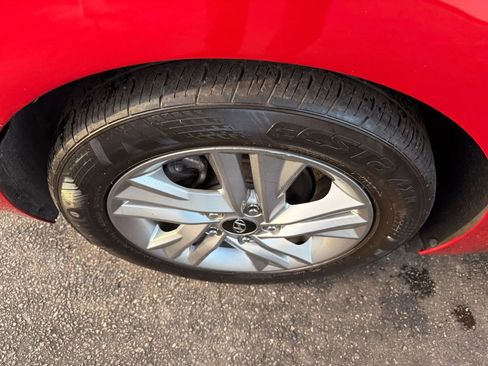 Used 2020 Hyundai Elantra SEL image 43