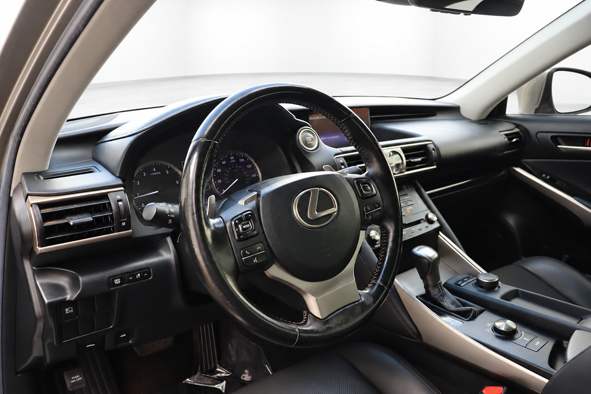 Used 2017 Lexus IS 200t RWD image 26