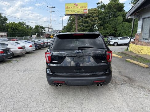 Used 2018 Ford Explorer Sport w/ Equipment Group 401A AWD/4WD image 4