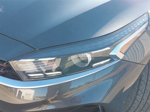 Used 2024 Kia Forte GT-Line w/ GT-Line Premium Package image 28