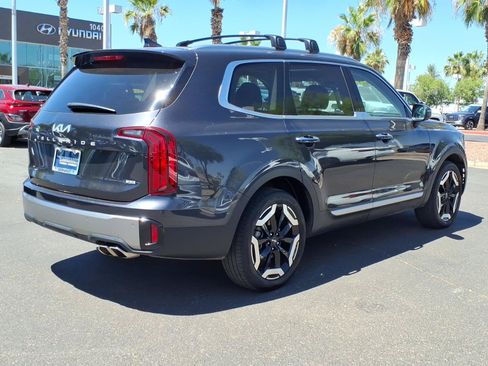 Used 2025 Kia Telluride S AWD/4WD image 5