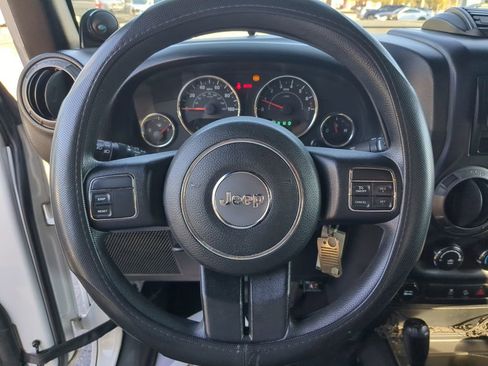 Used 2014 Jeep Wrangler Sport image 27
