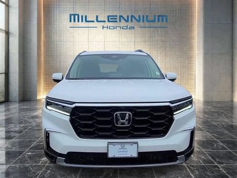 Used 2023 Honda Pilot Elite image 8