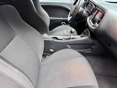 Used 2016 Dodge Challenger R/T Scat Pack RWD image 12