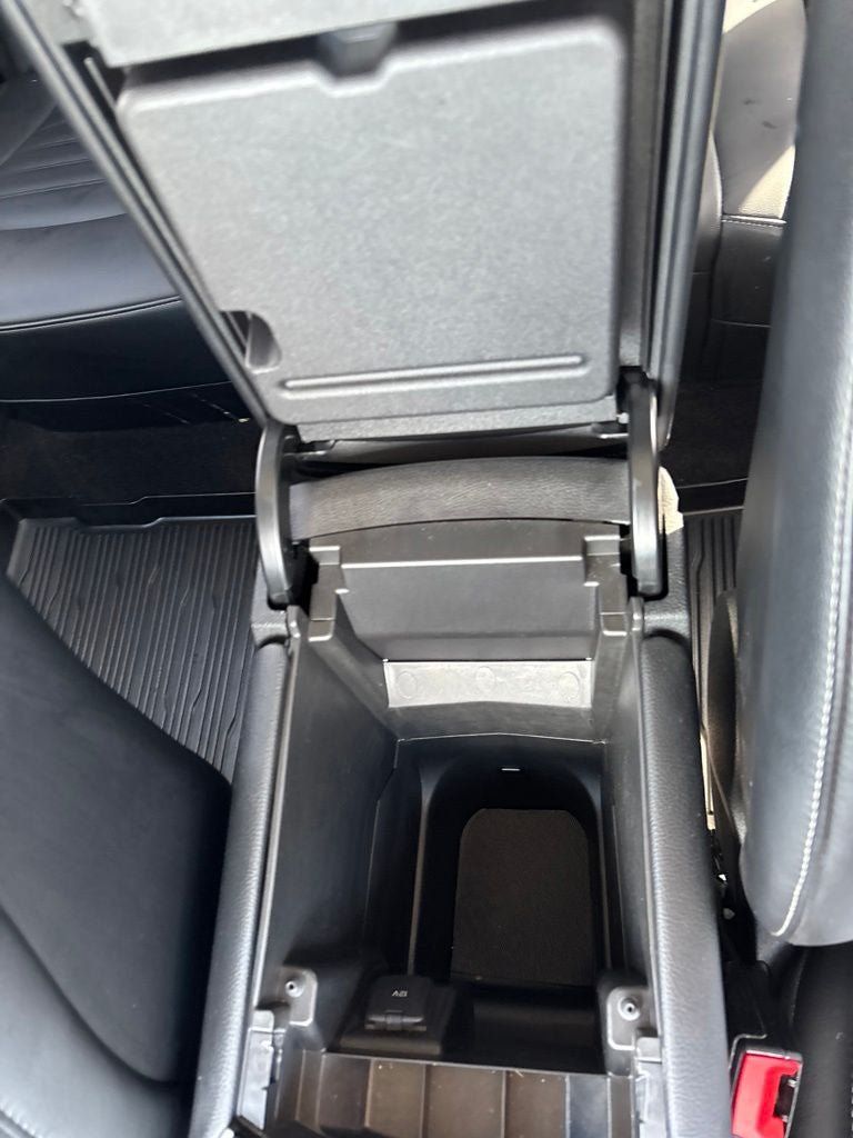 Used 2019 Ford Edge SEL w/ Equipment Group 201A AWD/4WD image 23