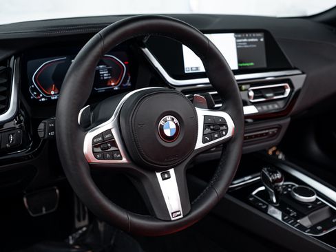 Used 2023 BMW Z4 M40i w/ Premium Package RWD image 17