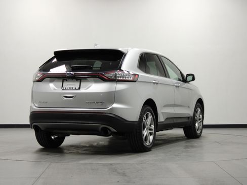 Used 2016 Ford Edge Titanium w/ Technology Package image 4