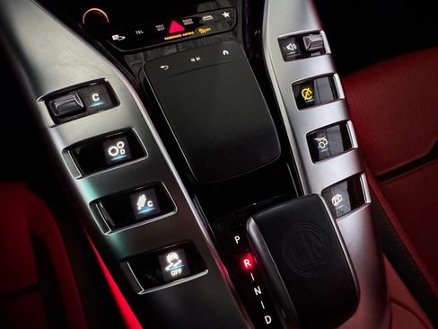 Used 2022 Mercedes-Benz AMG GT 43 w/ Driver Assistance Package image 39