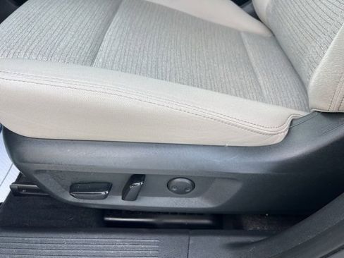 Used 2023 Nissan Rogue SV image 24