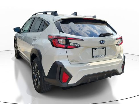 Used 2024 Subaru Crosstrek 2.0i Premium AWD/4WD image 4