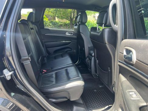 Used 2018 Jeep Grand Cherokee Limited AWD/4WD image 26