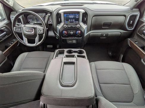 Used 2022 GMC Sierra 1500 SLE image 17