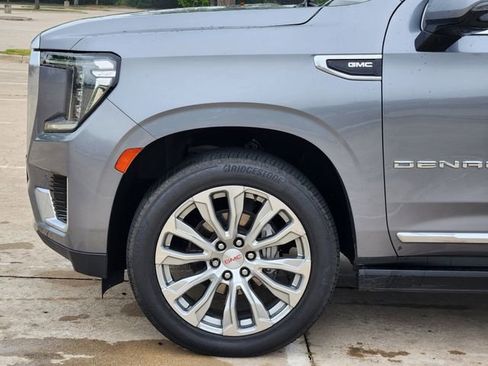 Used 2022 GMC Yukon Denali image 8