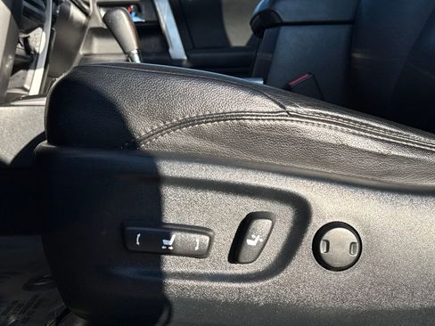 Used 2022 Toyota 4Runner Limited image 16