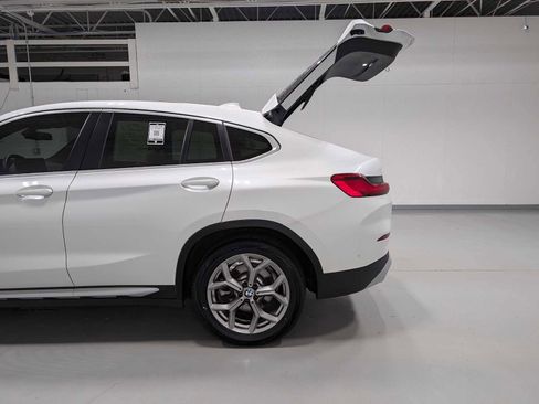 Used 2022 BMW X4 xDrive30i w/ Premium Package 2 image 11