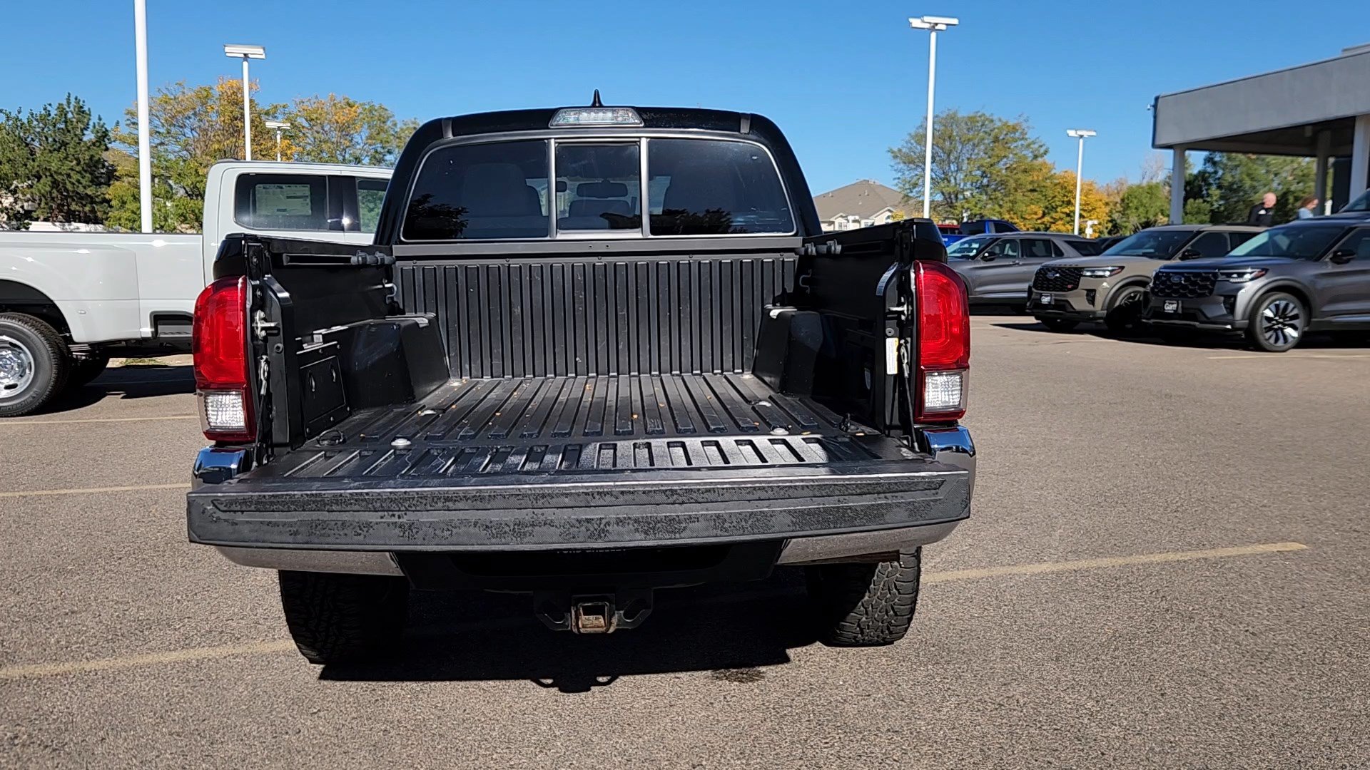 Used 2016 Toyota Tacoma TRD Off-Road w/ Towing Package AWD/4WD image 38