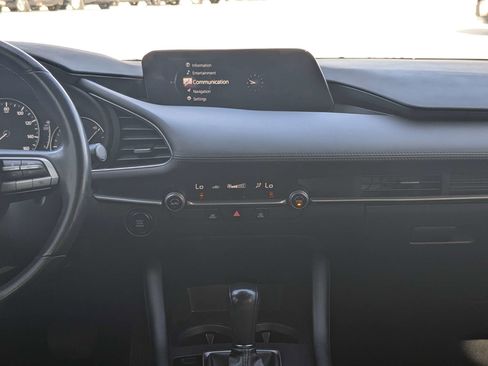 Used 2023 MAZDA MAZDA3 s FWD image 20