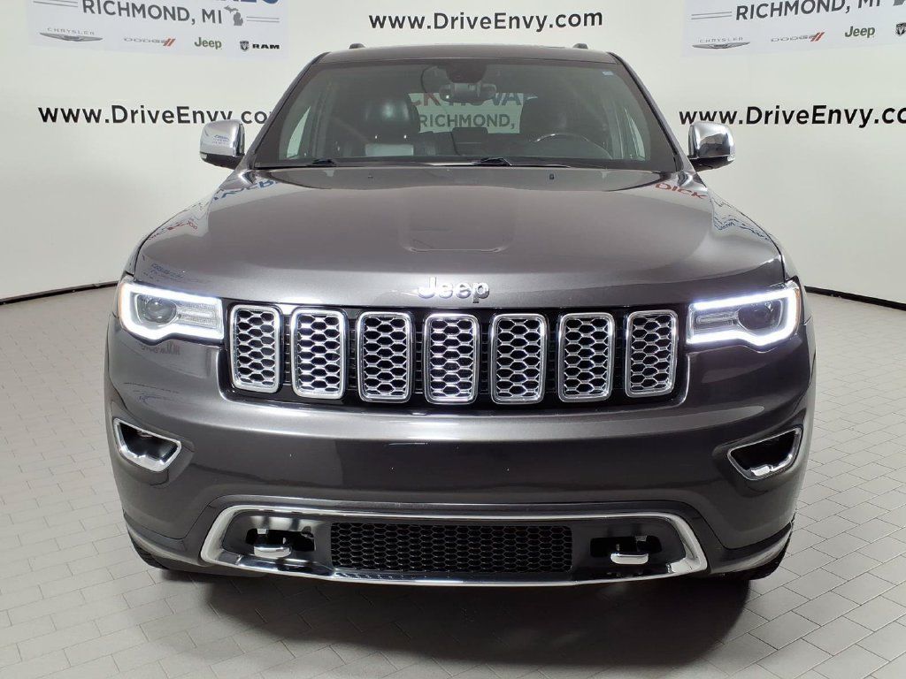 Used 2017 Jeep Grand Cherokee Overland AWD/4WD image 2
