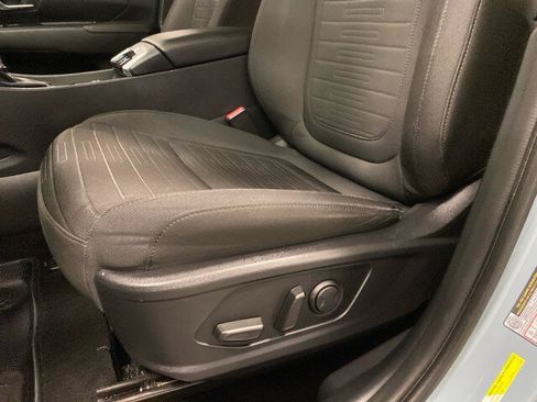 Used 2022 Hyundai Santa Cruz SEL Premium image 17