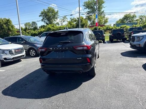 Used 2024 Ford Escape ST-Line w/ Tech Pack #1 AWD/4WD image 4
