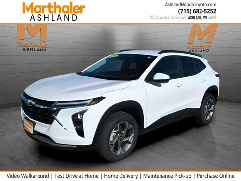 Used 2024 Chevrolet Trax LT w/ Driver Confidence Package FWD image 1