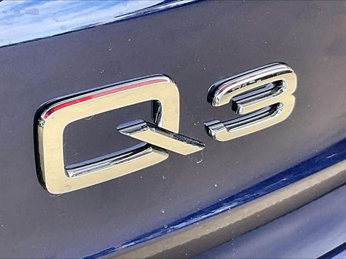 New 2025 Audi Q3 2.0T Premium image 15