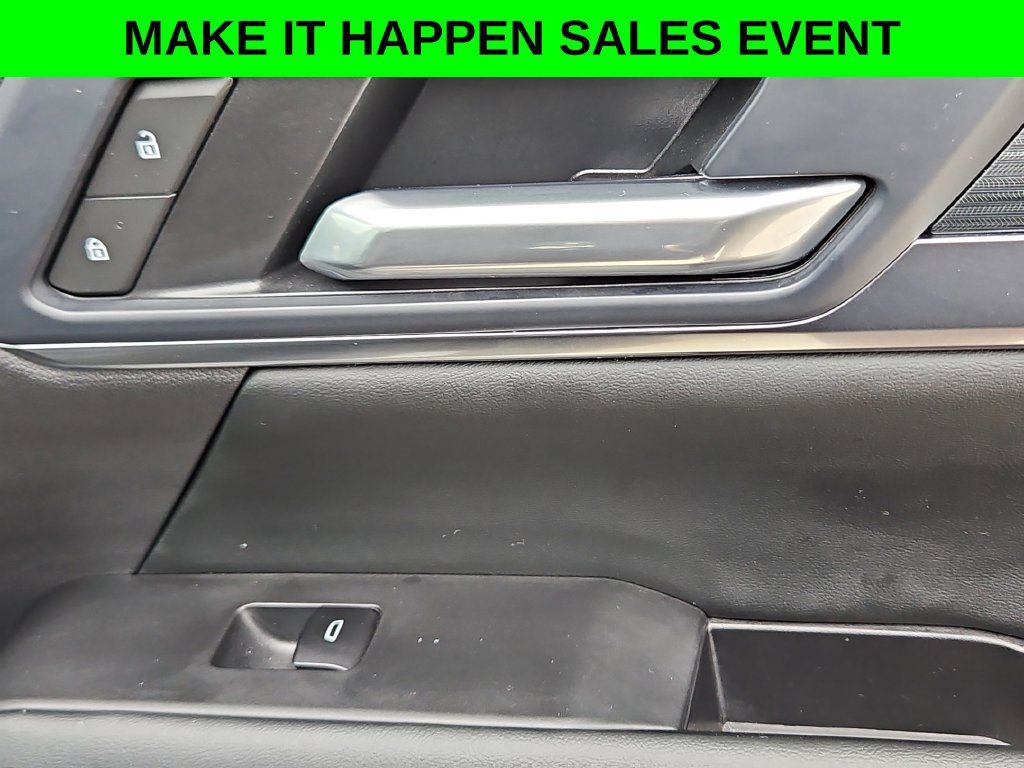 Used 2025 GMC Terrain Elevation w/ Black Edition AWD/4WD image 30