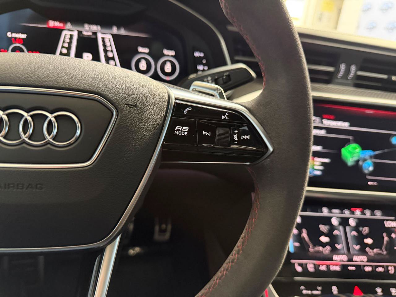 Used 2021 Audi RS 7 Sportback AWD/4WD image 33