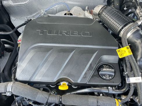Used 2024 Chevrolet TrailBlazer LT w/ Convenience Package FWD image 35