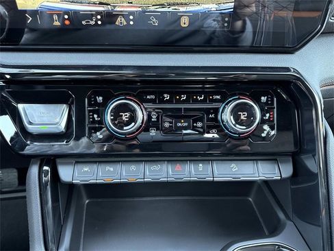 New 2026 GMC Sierra 1500 AT4 w/ AT4 Premium Package image 23