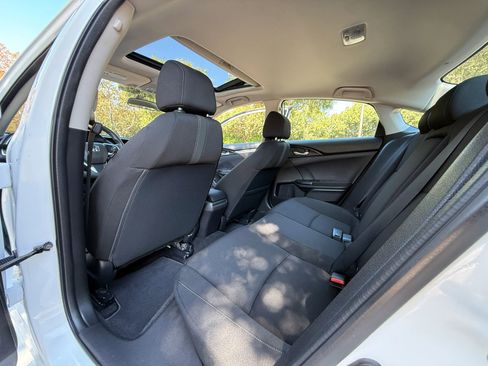 Used 2018 Honda Civic EX image 29