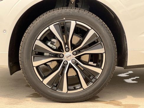 New 2025 Volvo XC60 B5 Plus w/ Protection Package Premier image 12