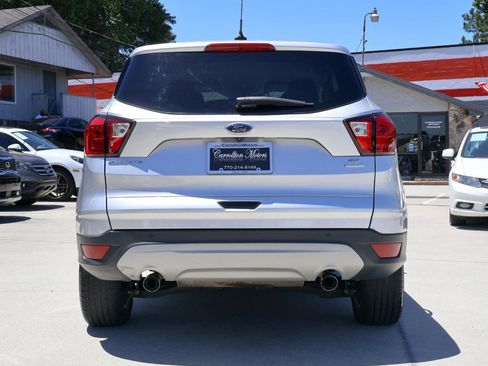 Used 2019 Ford Escape SE FWD image 5