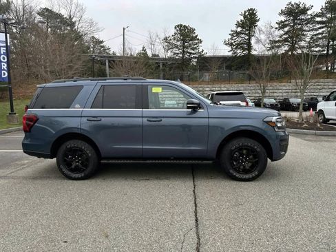 Used 2023 Ford Expedition Timberline image 5