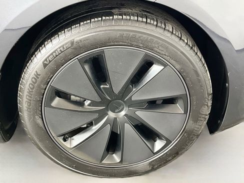 Used 2024 Tesla Model 3 Standard Range RWD image 34